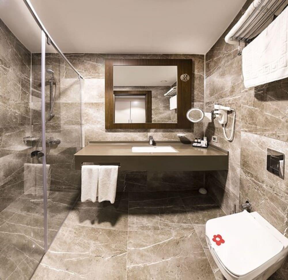 Ramada By Wyndham Sakarya Hotel Luaran gambar