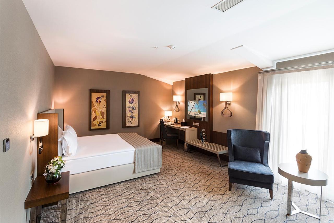 Ramada By Wyndham Sakarya Hotel Luaran gambar
