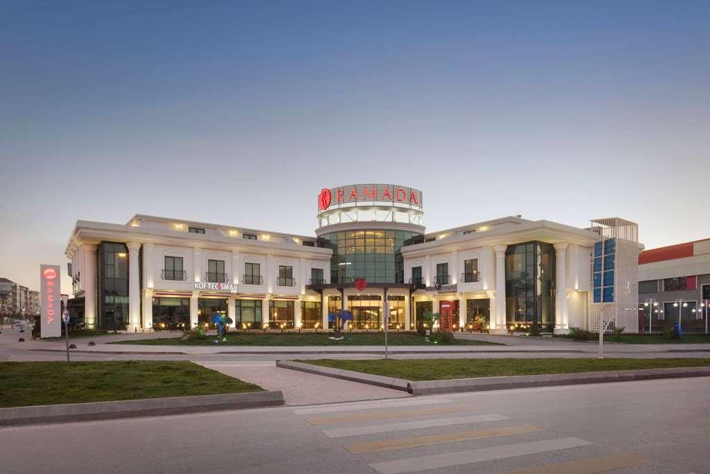 Ramada By Wyndham Sakarya Hotel Luaran gambar