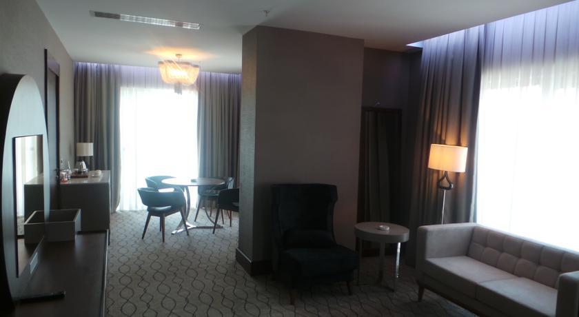 Ramada By Wyndham Sakarya Hotel Luaran gambar