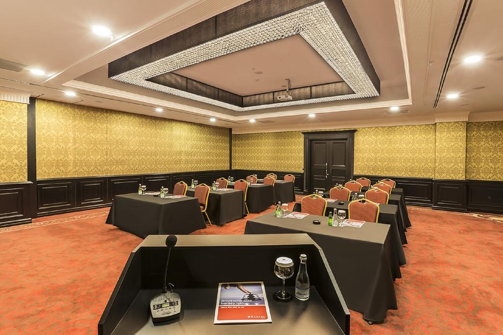 Ramada By Wyndham Sakarya Hotel Luaran gambar