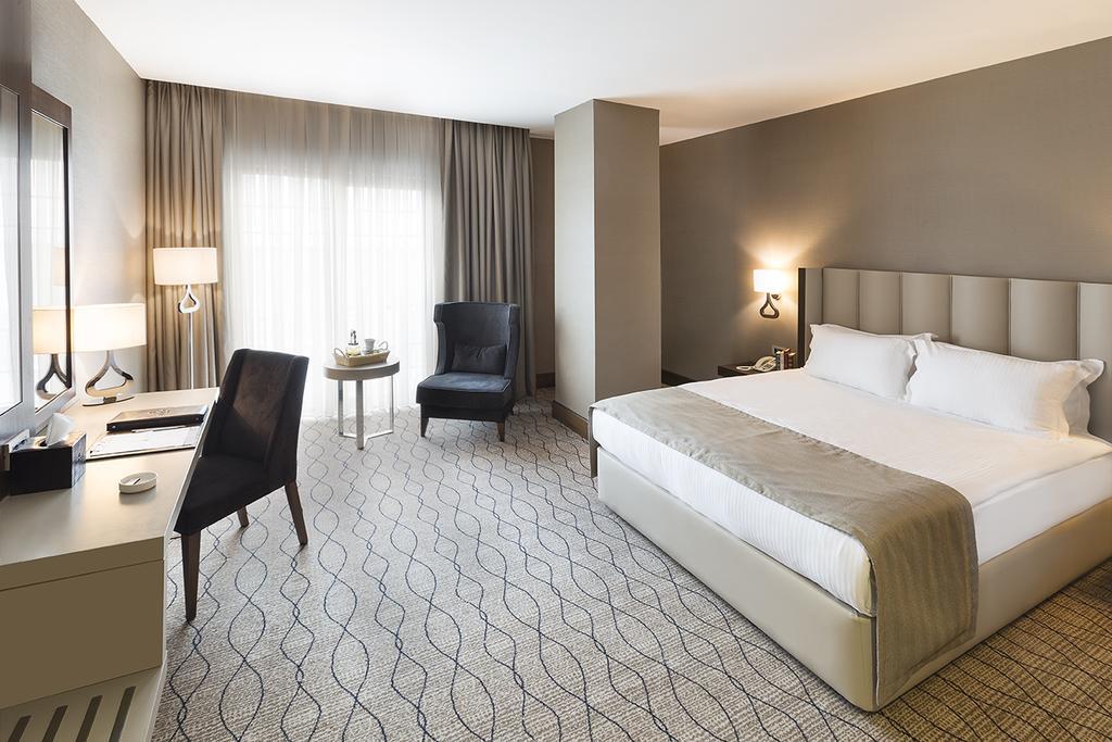 Ramada By Wyndham Sakarya Hotel Luaran gambar